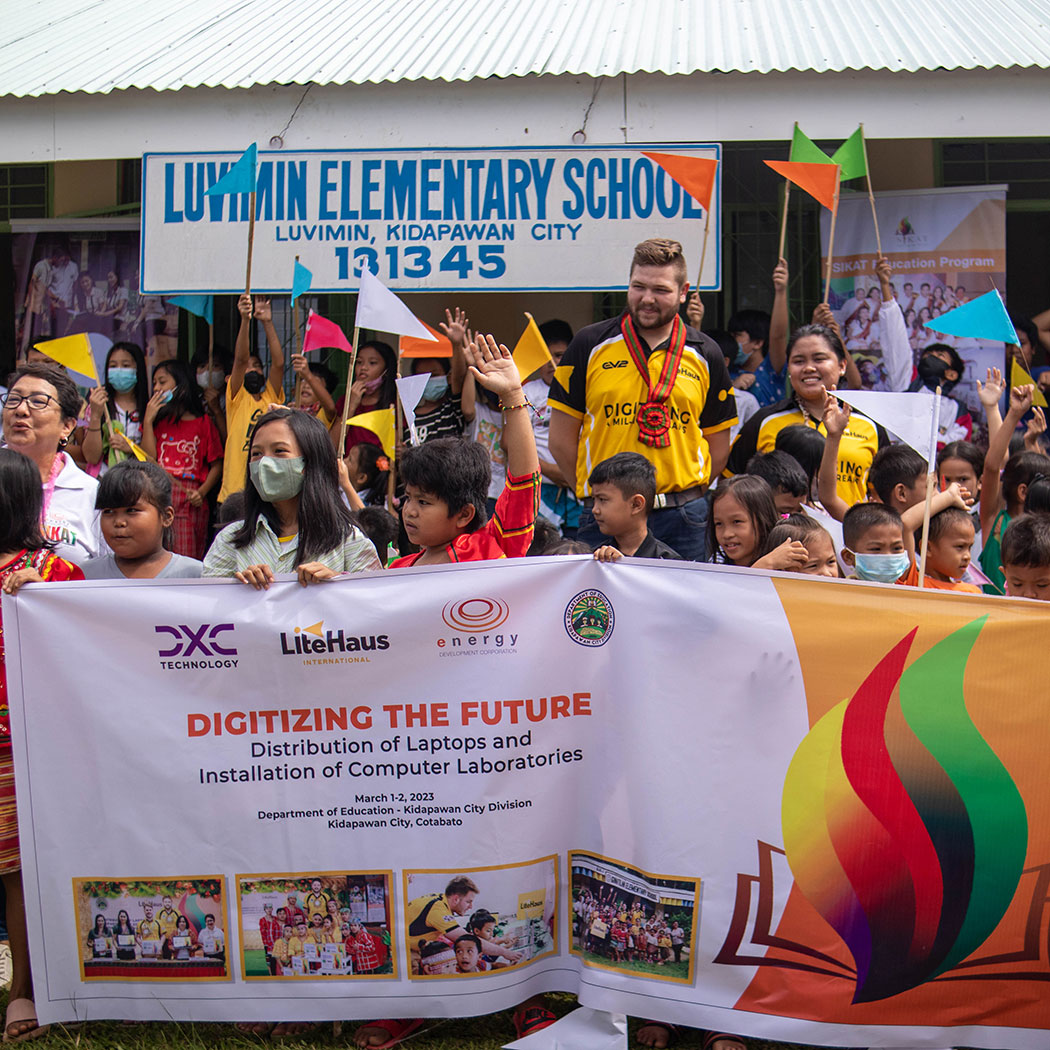 Philippines Laptop Donation LiteHaus and EDC